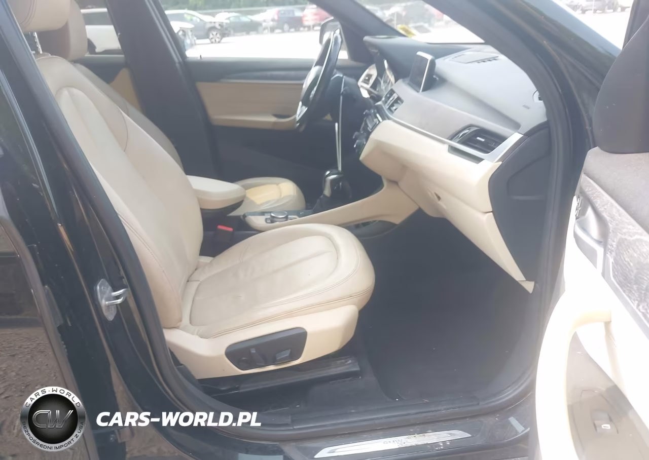 2017 BMW X1 xDrive28I VIN:WBXHT3Z30H4A65109 - 5