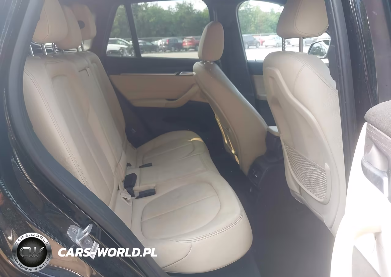 2017 BMW X1 xDrive28I VIN:WBXHT3Z30H4A65109 - 8