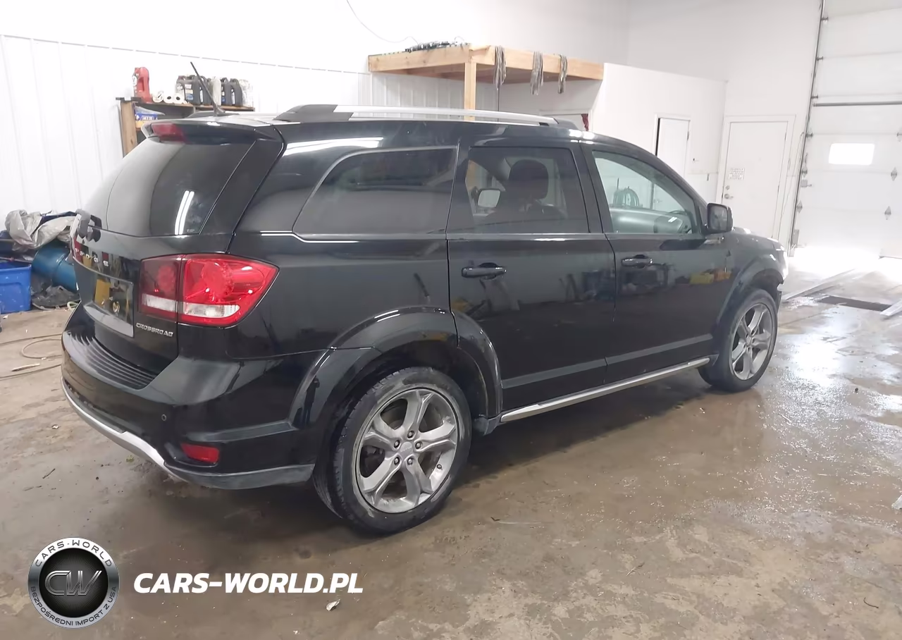2017 Dodge Journey Crossroad Plus Awd VIN:3C4PDDGG3HT600264 - 4