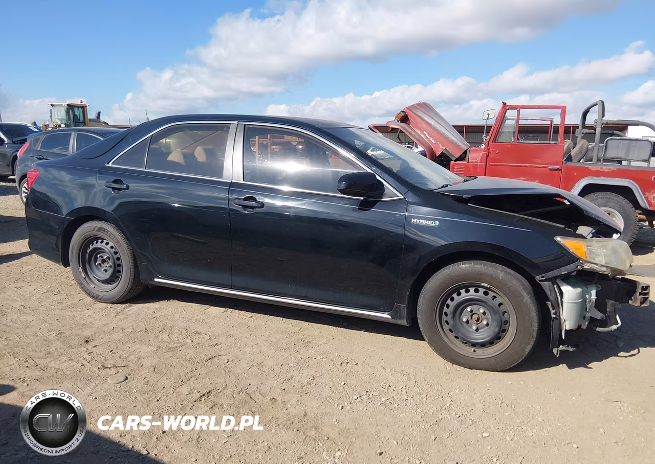 2014 Toyota Camry Hybrid Le VIN:4T1BD1FK9EU110214 - 13