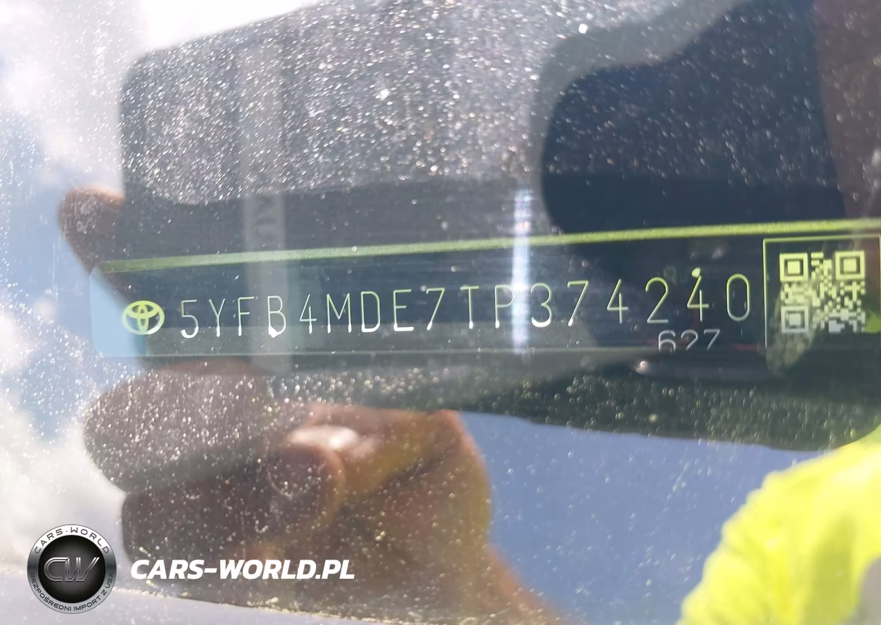 2026 Toyota Corolla Le VIN:5YFB4MDE7TP374240 - 18