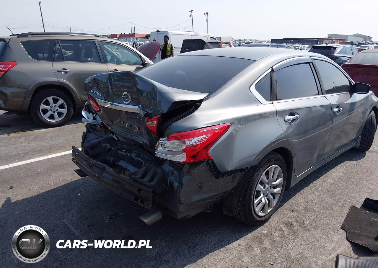 2017 Nissan Altima 2.5 VIN:1N4AL3AP4HC272656 - 4