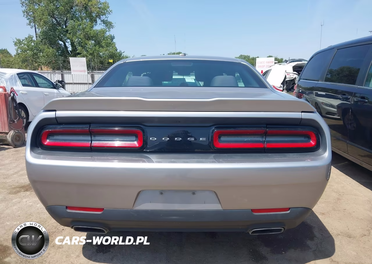 2015 Dodge Challenger Sxt VIN:2C3CDZAG2FH888454 - 16
