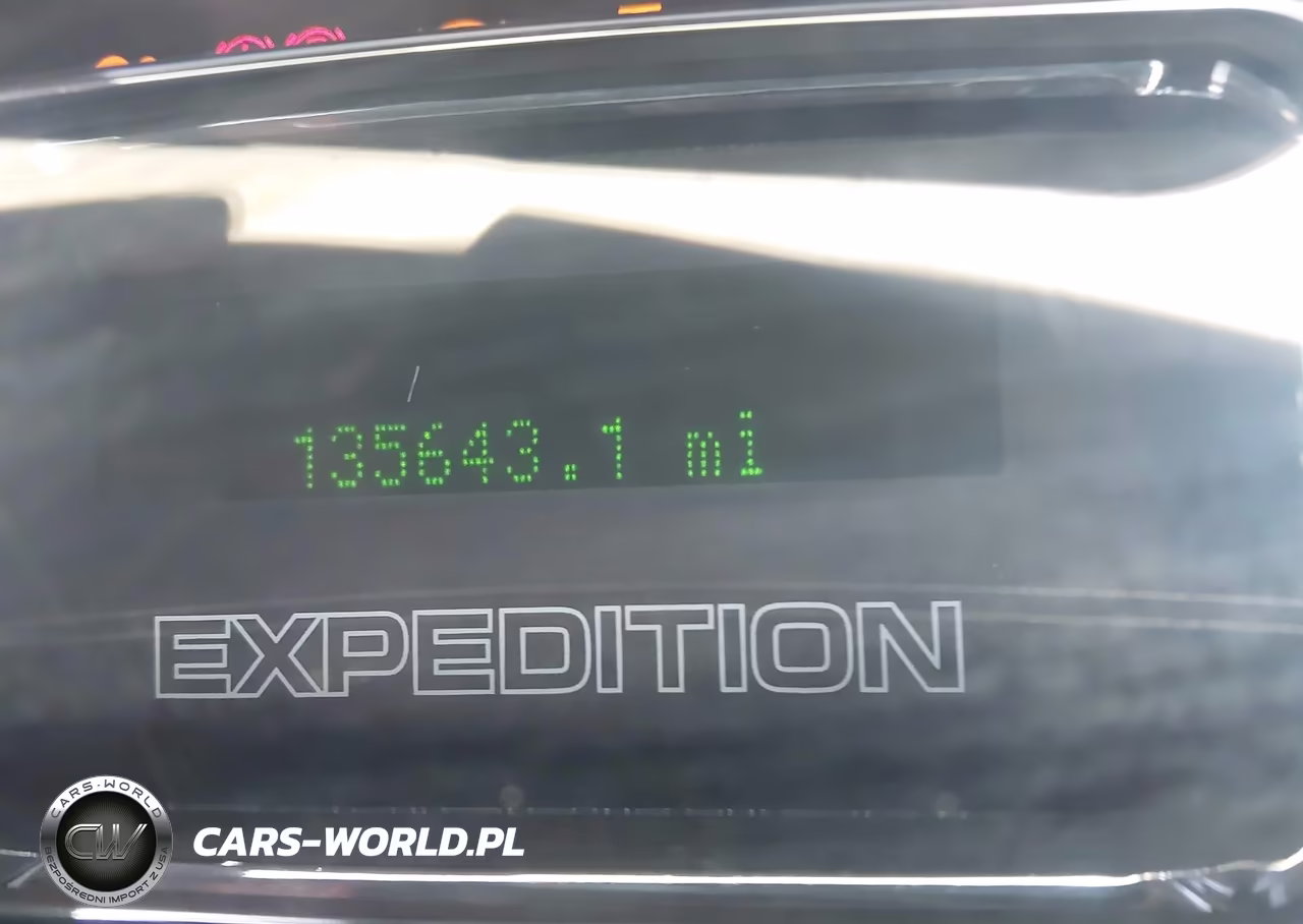 2011 Ford Expedition Xlt VIN:1FMJU1J5XBEF55645 - 15