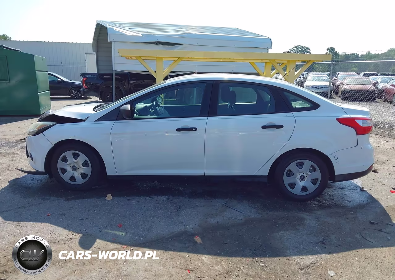 2014 Ford Focus S VIN:1FADP3E26EL127615 - 14