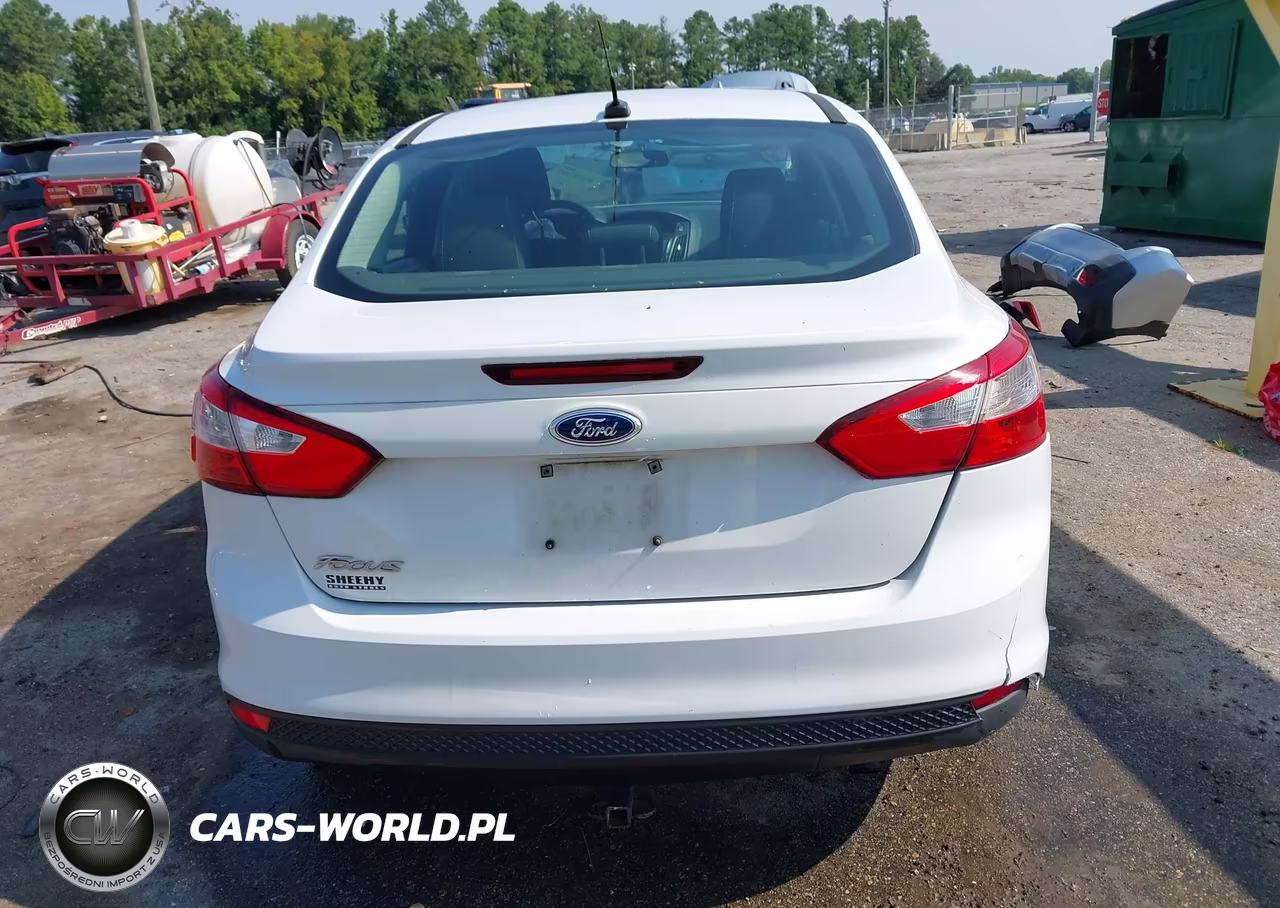 2014 Ford Focus S VIN:1FADP3E26EL127615 - 16