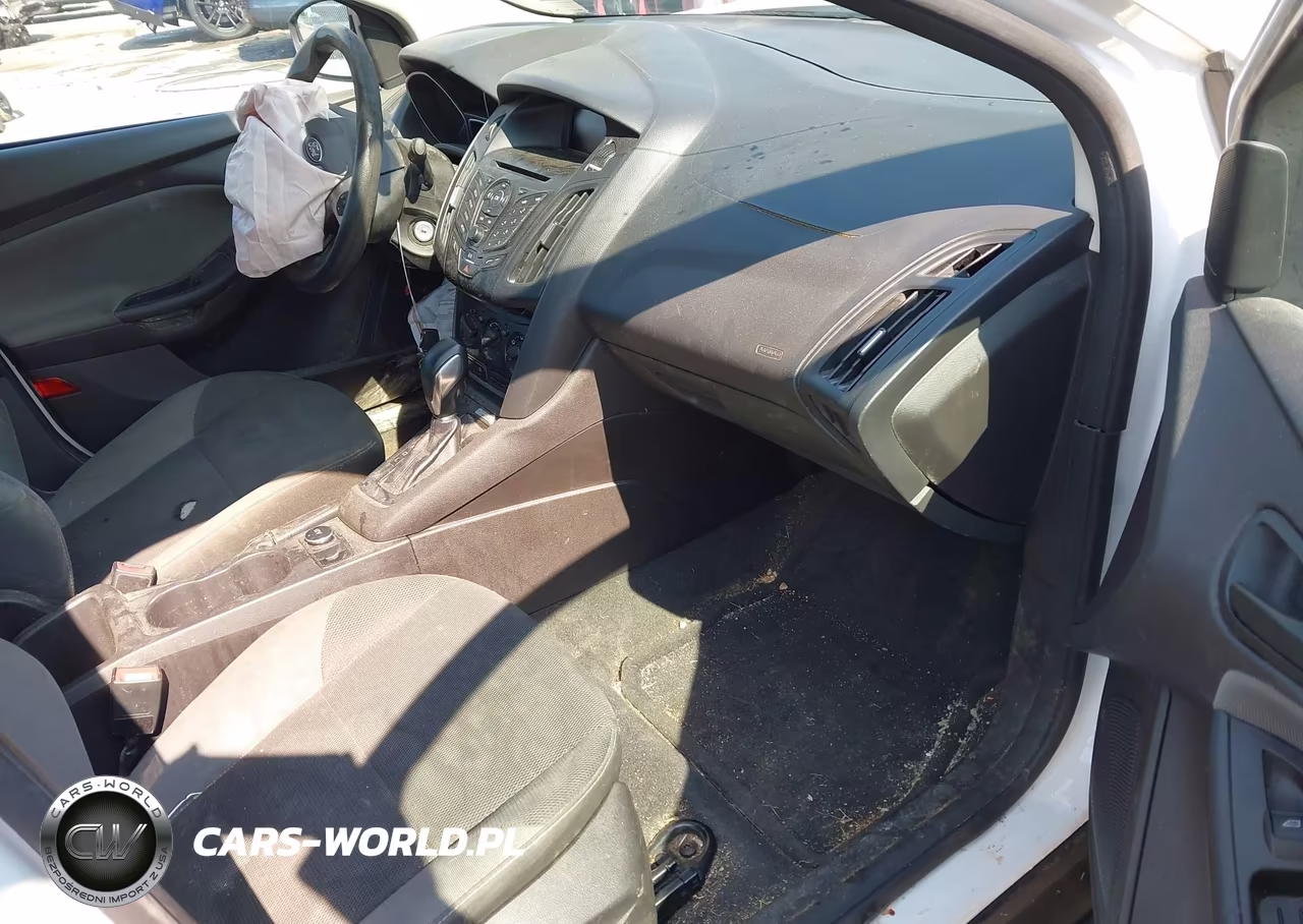2014 Ford Focus S VIN:1FADP3E26EL127615 - 5