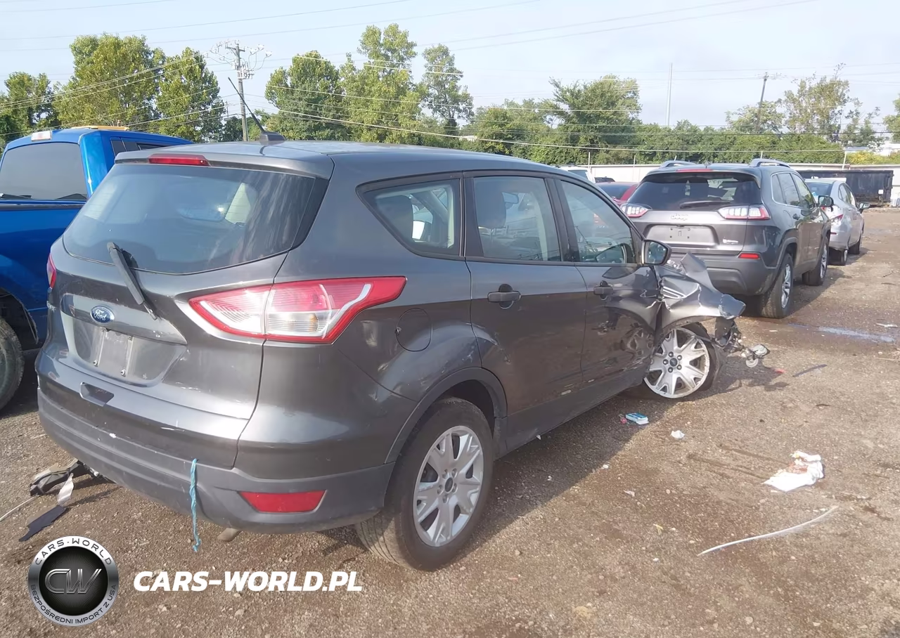 2015 Ford Escape S VIN:1FMCU0F75FUB78487 - 4