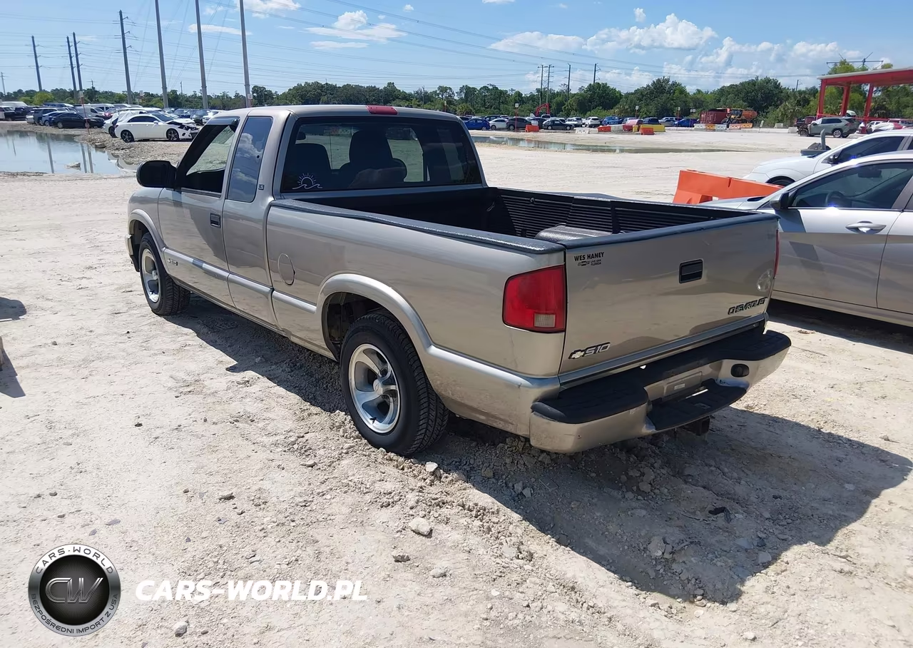 2003 Chevrolet S-10 Ls VIN:1GCCS19X938208834 - 3
