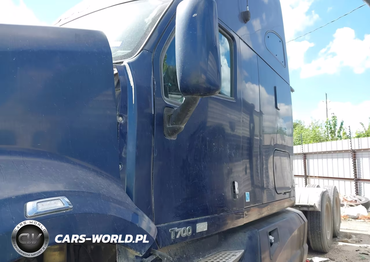 2012 Kenworth Construction T700 VIN:1XKFDP9X4CJ296800 - 14
