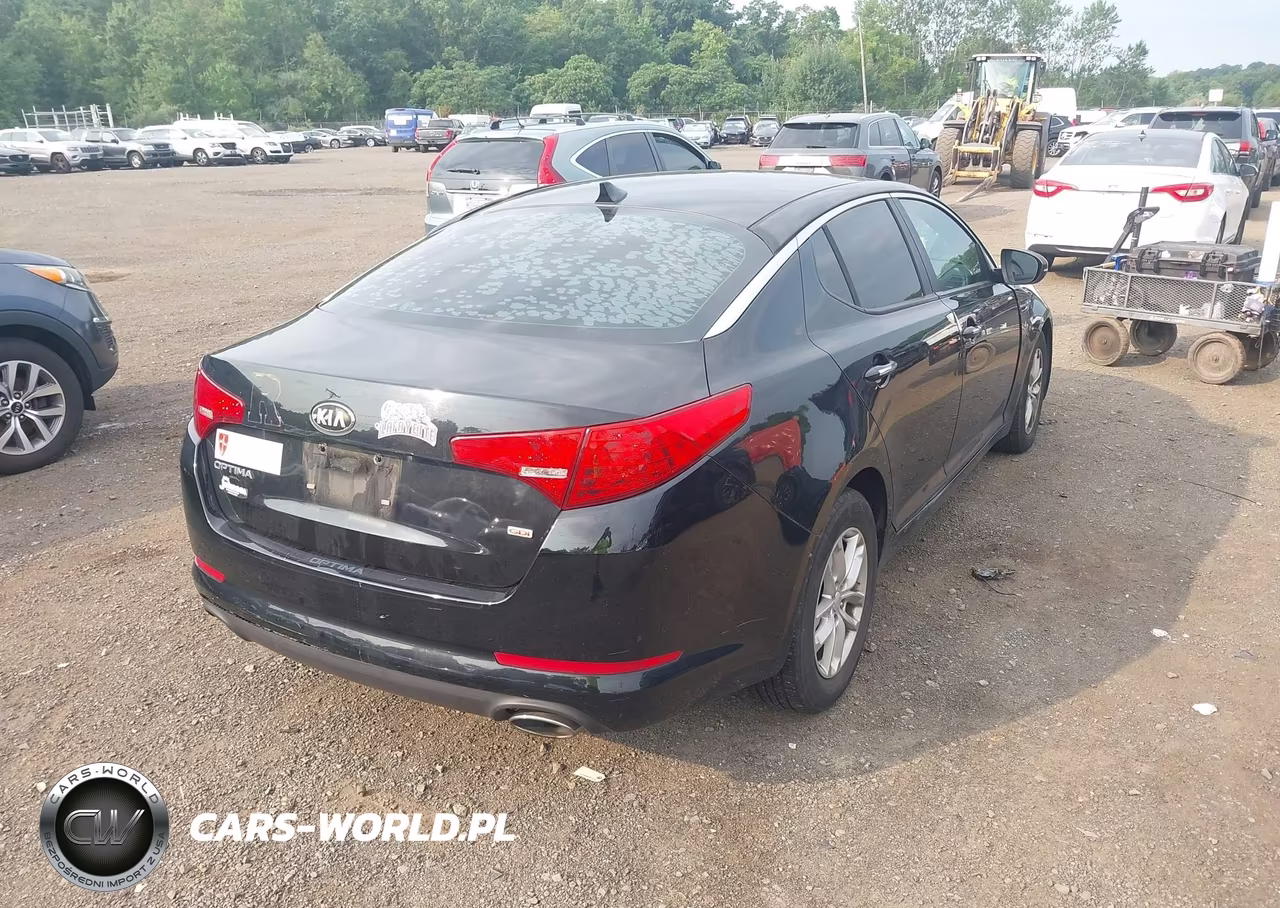 2013 Kia Optima Lx VIN:5XXGM4A75DG117003 - 12