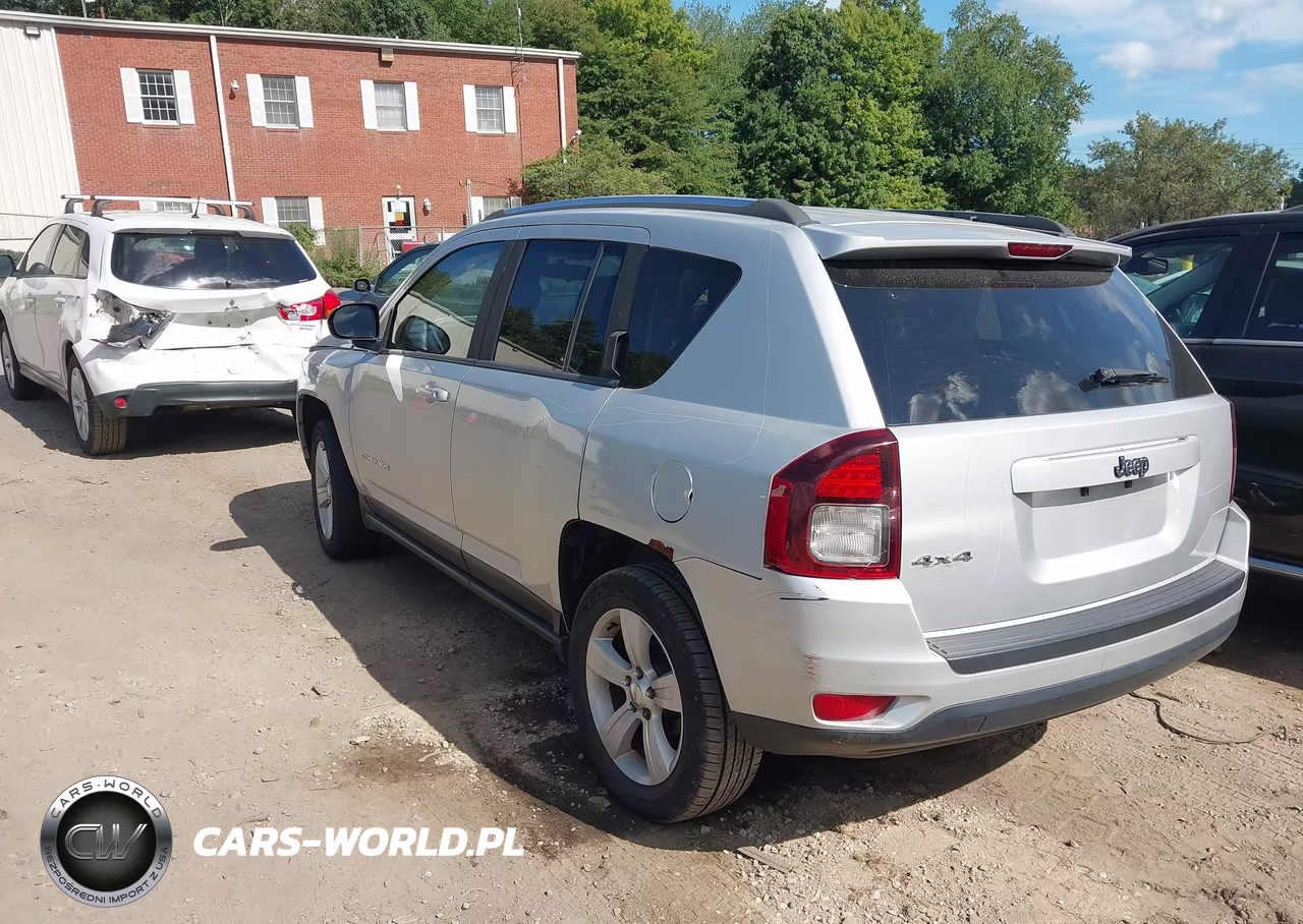 2014 Jeep Compass Sport VIN:1C4NJDBB9ED538379 - 3