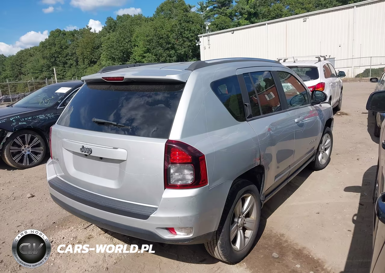 2014 Jeep Compass Sport VIN:1C4NJDBB9ED538379 - 4