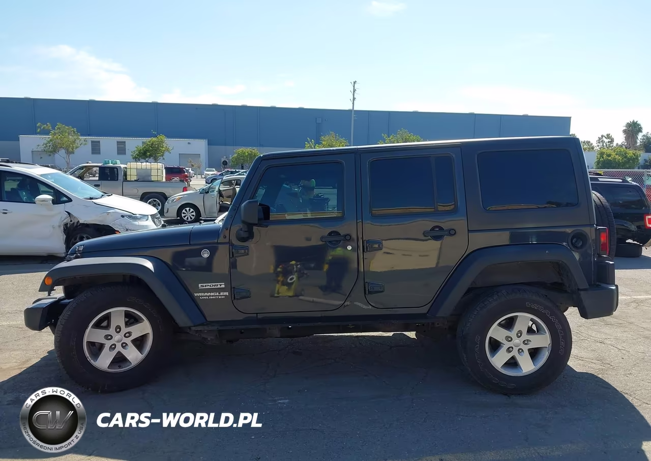 2017 Jeep Wrangler Unlimited Sport VIN:1C4BJWDG9HL520255 - 14