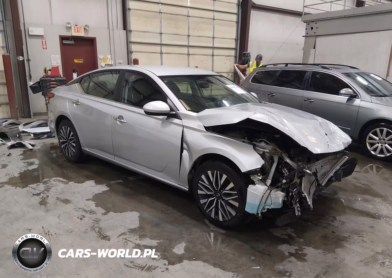 2023 Nissan Altima Sv Fwd
