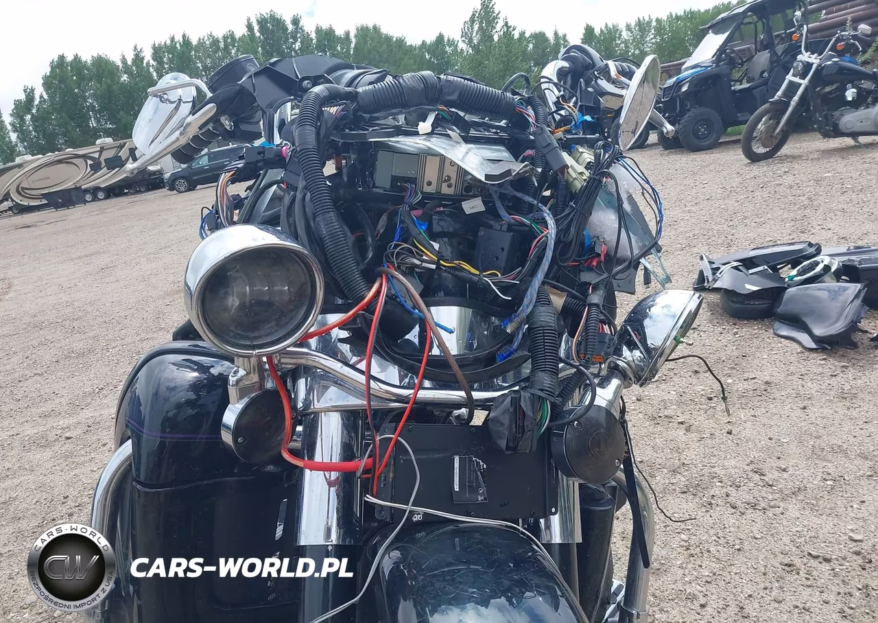 2008 Harley-Davidson Flhtcui VIN:1HD1FC4168Y688976 - 18