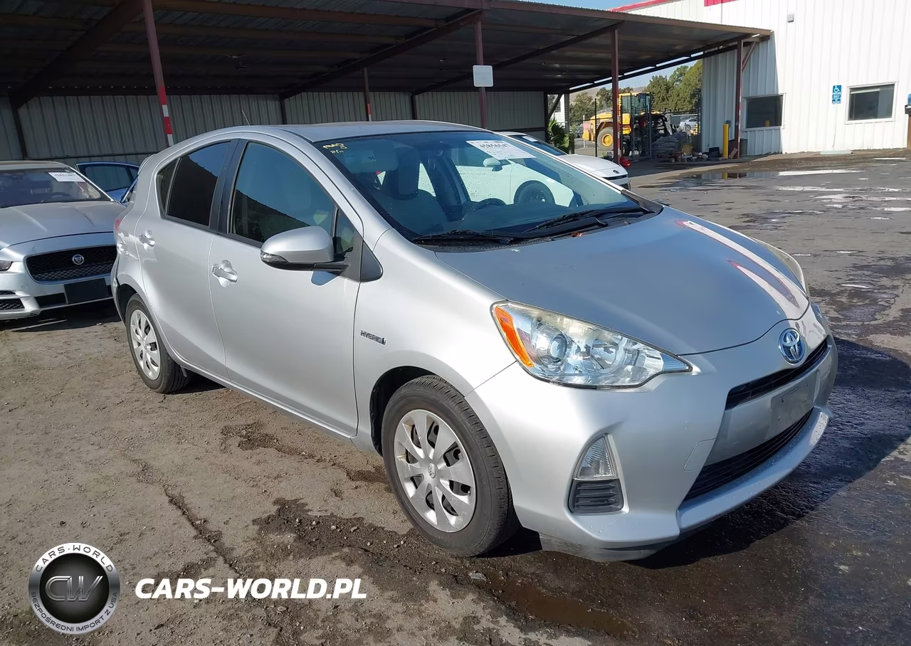 2014 Toyota Prius C One