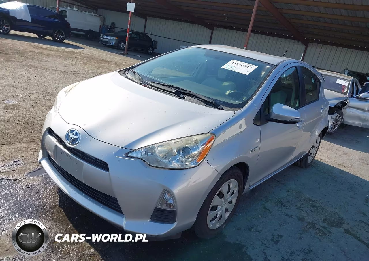 2014 Toyota Prius C One VIN:JTDKDTB35E1075896 - 2