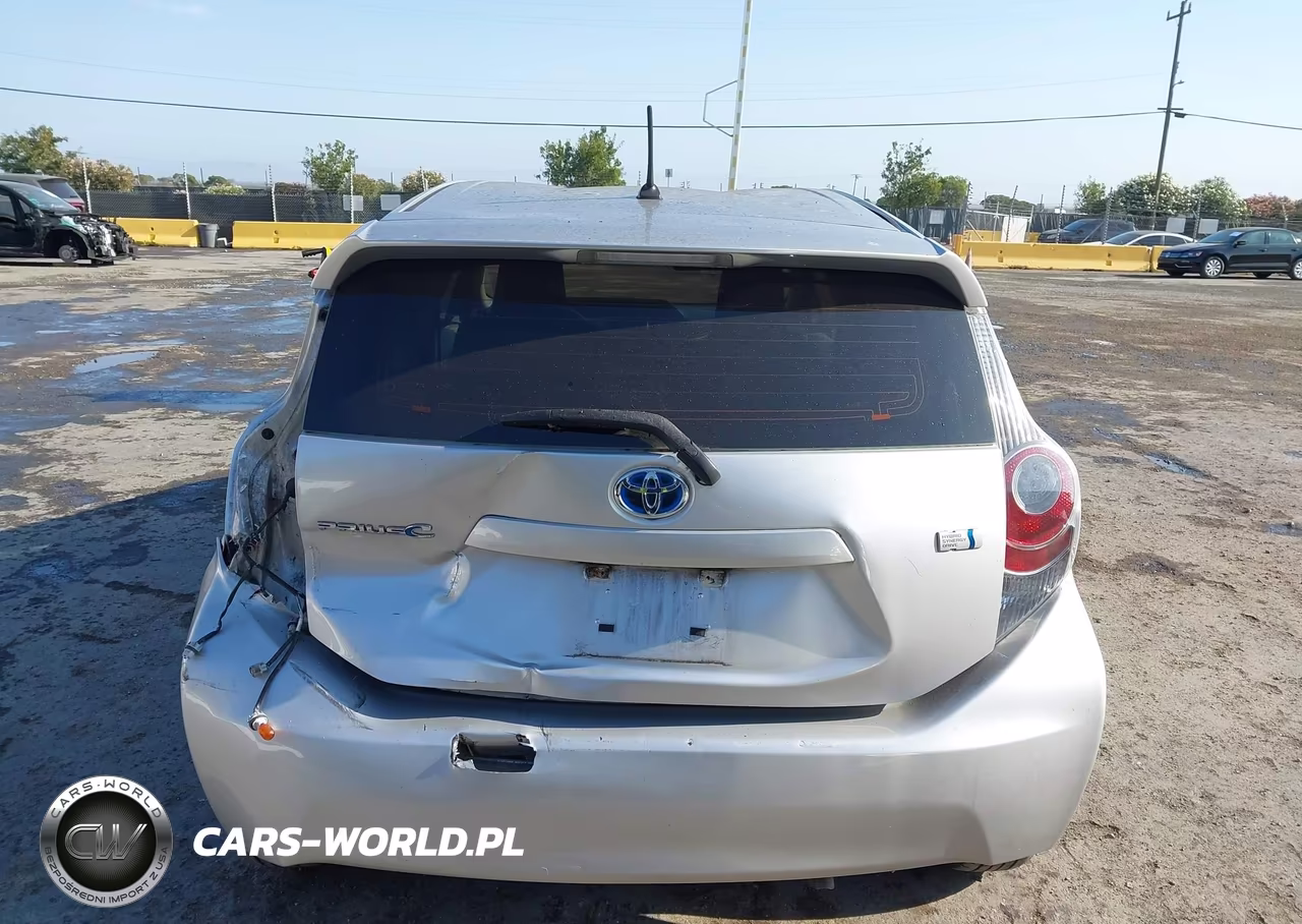 2014 Toyota Prius C One VIN:JTDKDTB35E1075896 - 6