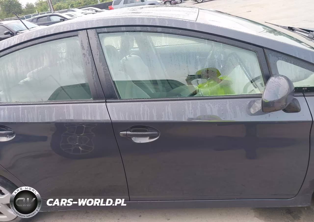 2011 Toyota Prius Three VIN:JTDKN3DU9B1392370 - 13