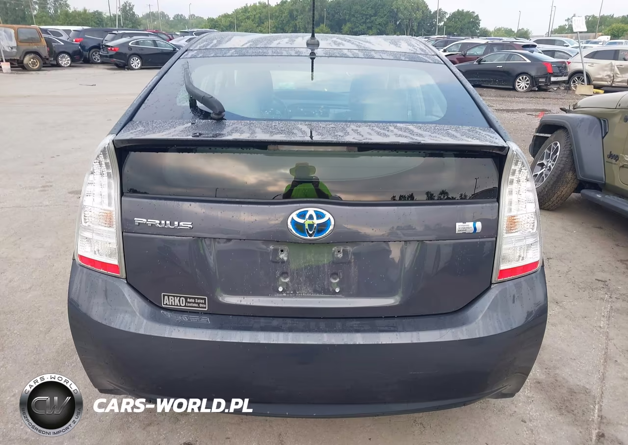 2011 Toyota Prius Three VIN:JTDKN3DU9B1392370 - 16