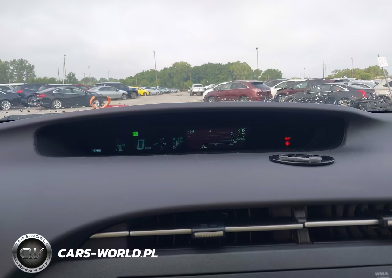 2011 Toyota Prius Three VIN:JTDKN3DU9B1392370 - 7