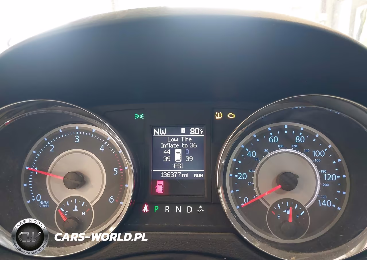 2015 Chrysler Town & Country Premium VIN:2C4RC1JG9FR738975 - 7