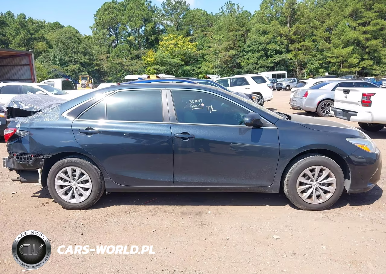 2017 Toyota Camry Le VIN:4T1BF1FK5HU678202 - 14