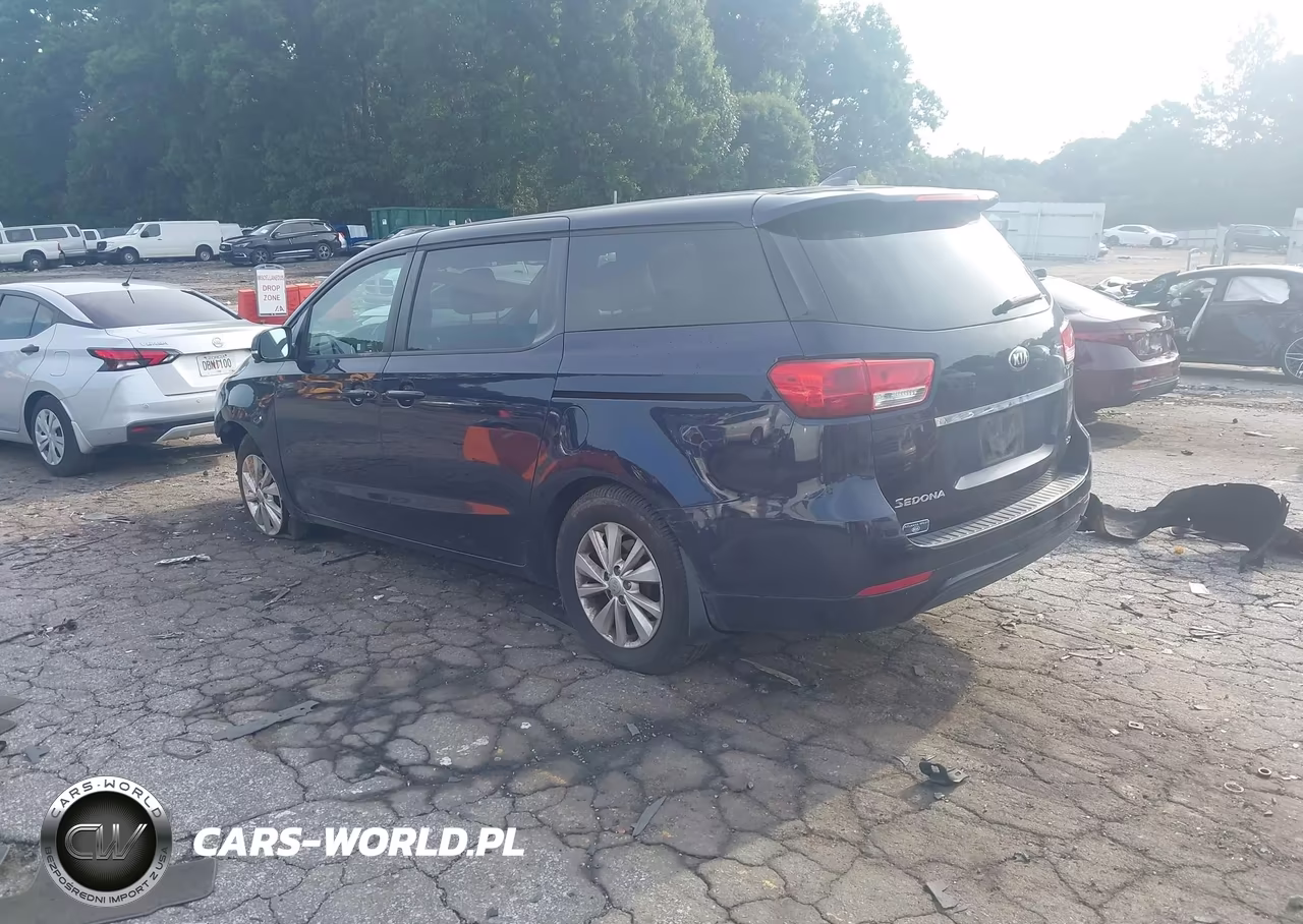 2018 Kia Sedona Lx VIN:KNDMB5C15J6410028 - 3