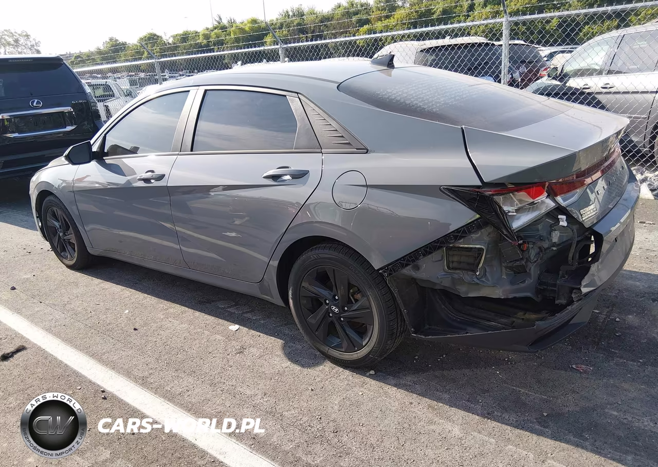2021 Hyundai Elantra Sel VIN:KMHLM4AG1MU065681 - 3
