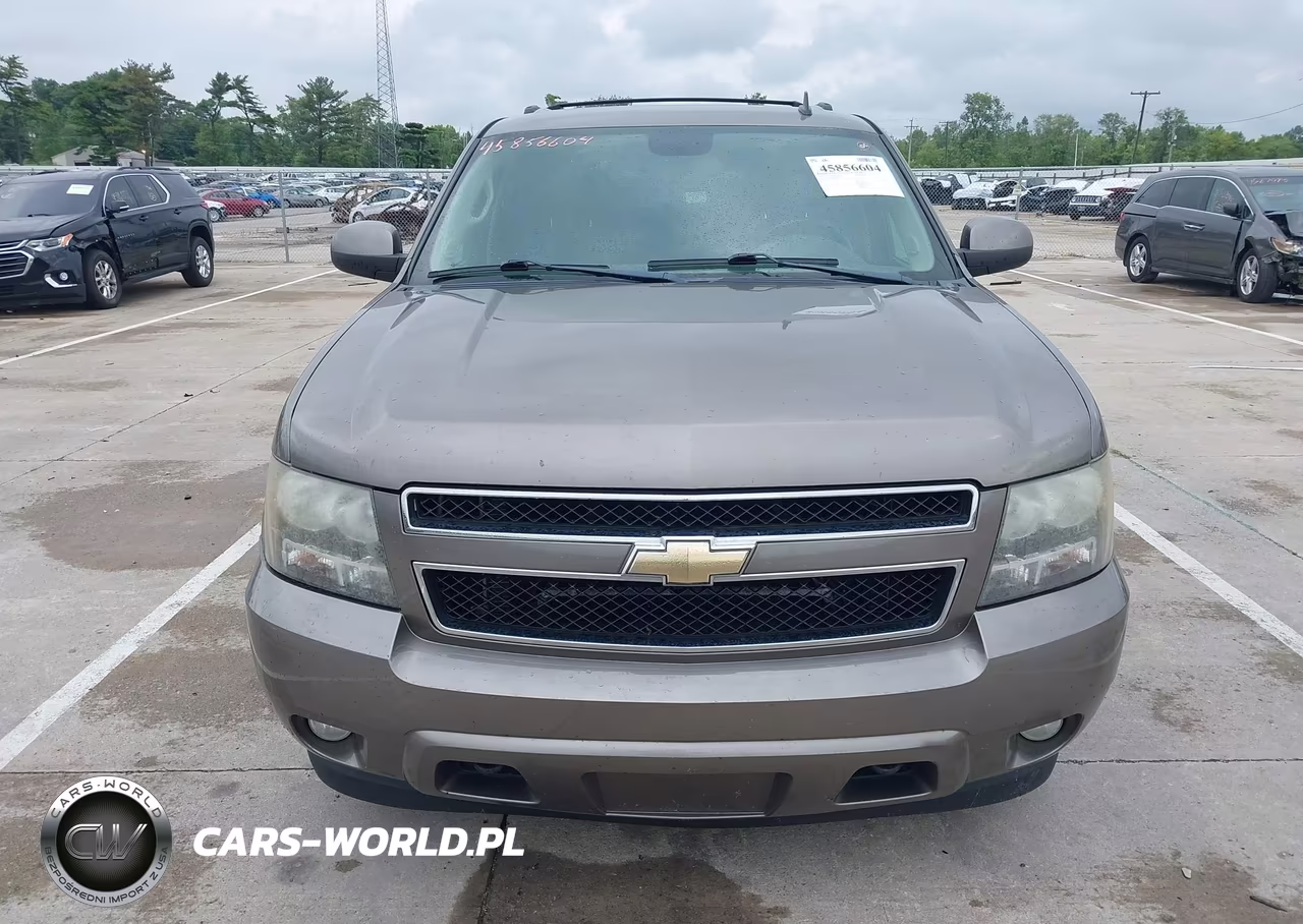 2011 Chevrolet Suburban Lt VIN:1GNSKJE34BR389131 - 12