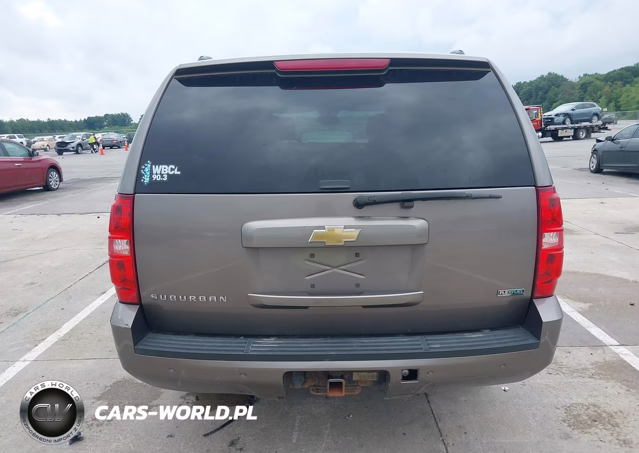 2011 Chevrolet Suburban Lt VIN:1GNSKJE34BR389131 - 16