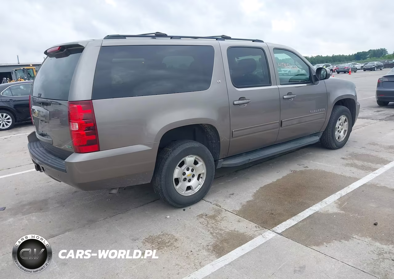 2011 Chevrolet Suburban Lt VIN:1GNSKJE34BR389131 - 4