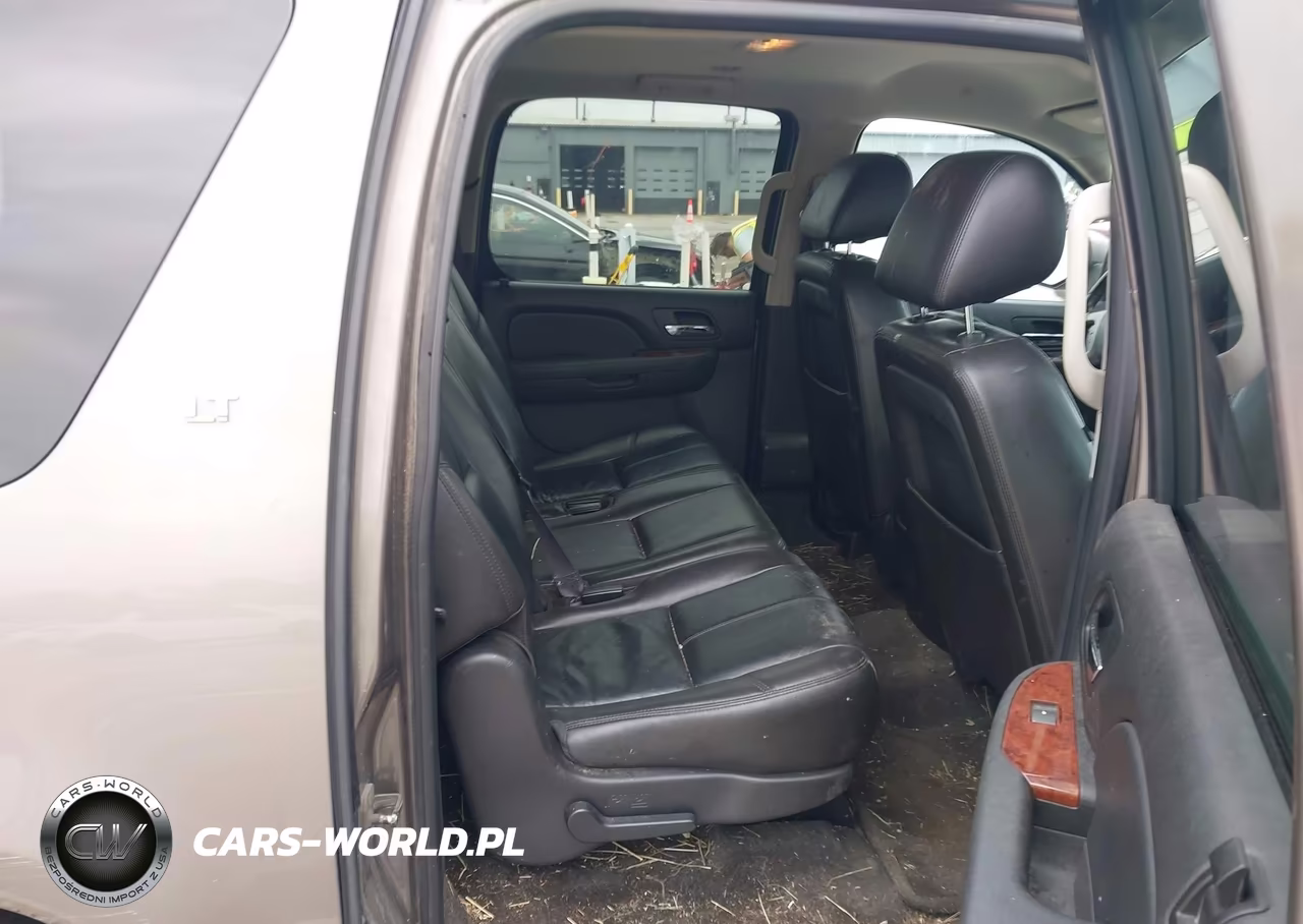 2011 Chevrolet Suburban Lt VIN:1GNSKJE34BR389131 - 8