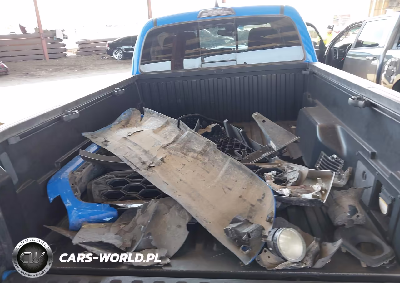 2020 Toyota Tacoma VIN:5TFDZ5BN1LX046896 - 12