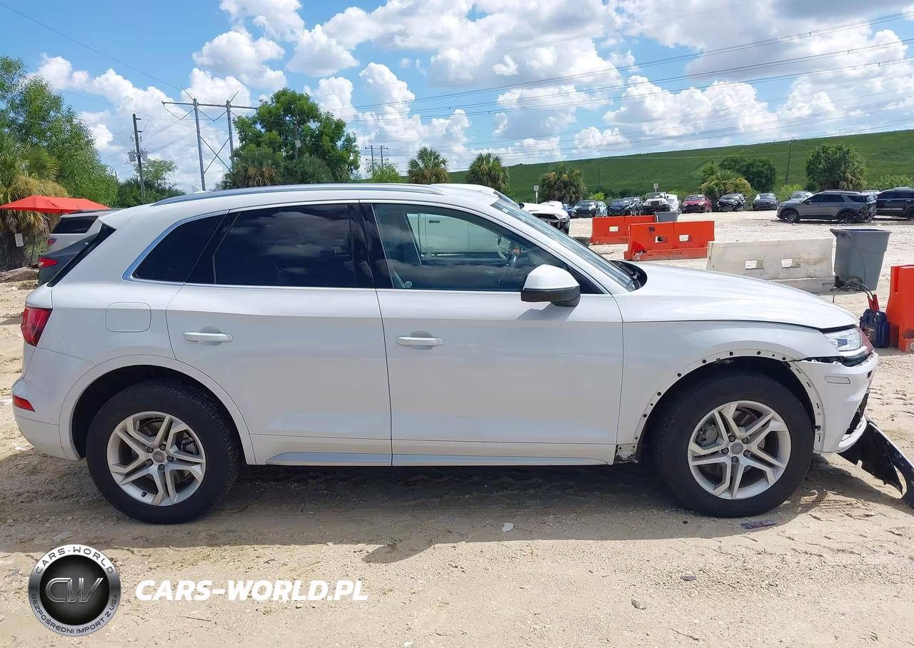 2019 Audi Q5 Premium VIN:WA1ANAFY3K2054418 - 14