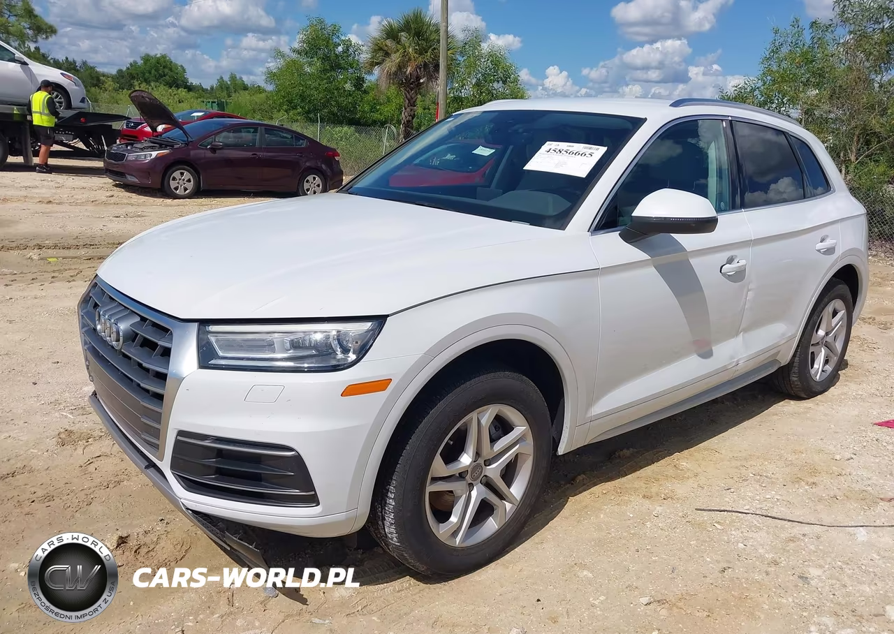 2019 Audi Q5 Premium VIN:WA1ANAFY3K2054418 - 2