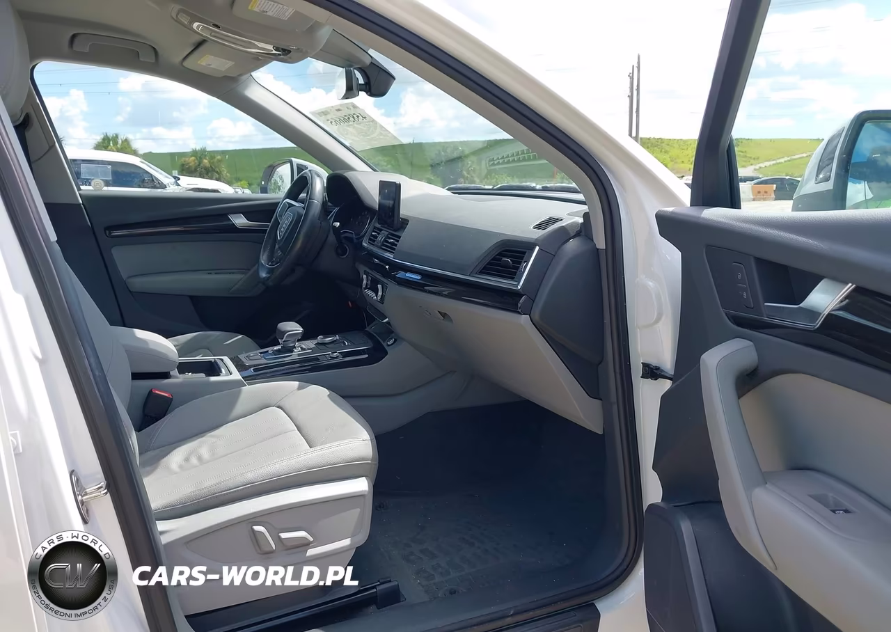2019 Audi Q5 Premium VIN:WA1ANAFY3K2054418 - 5