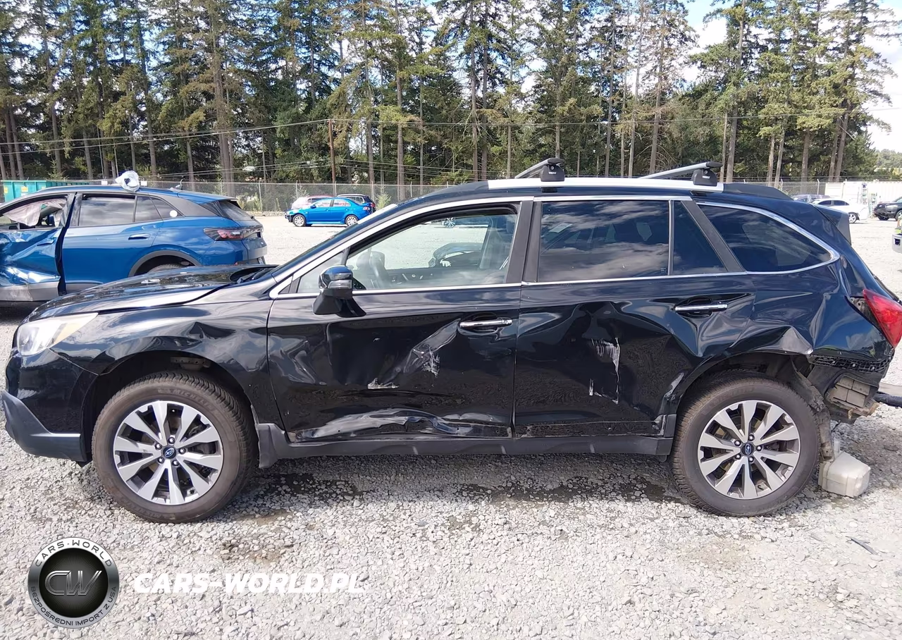 2017 Subaru Outback 3.6R Touring VIN:4S4BSETC3H3332090 - 14