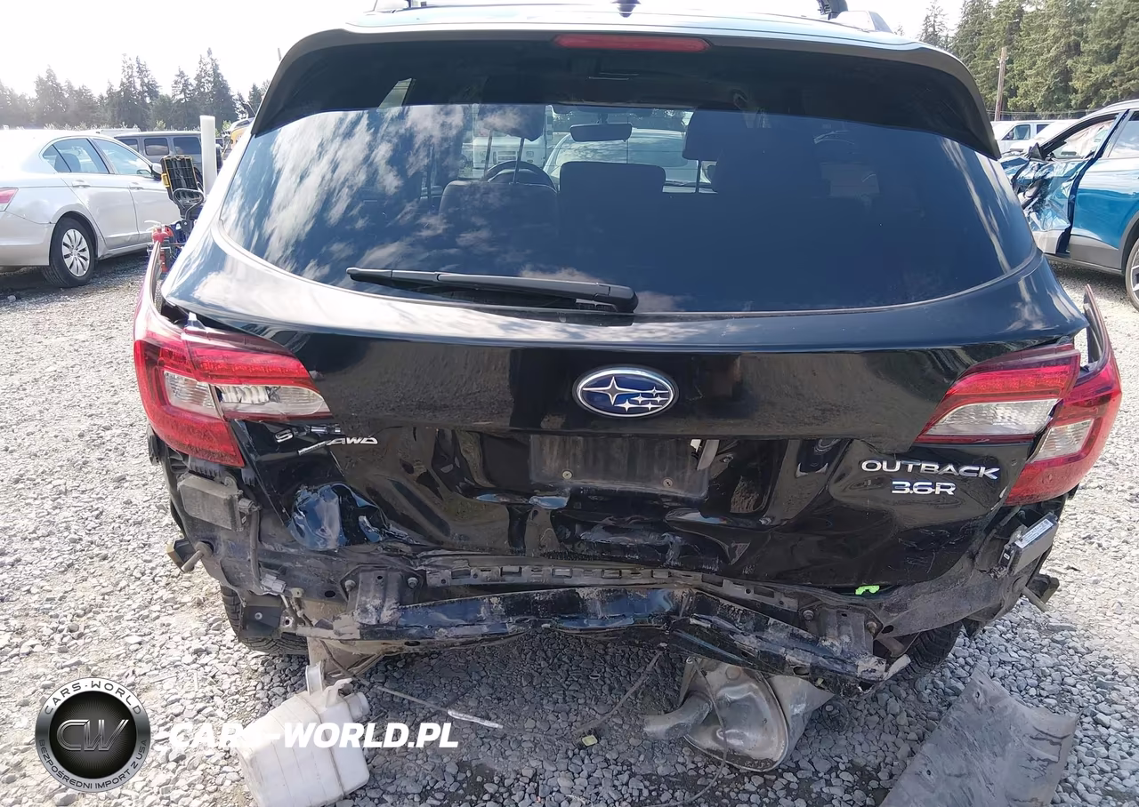 2017 Subaru Outback 3.6R Touring VIN:4S4BSETC3H3332090 - 6