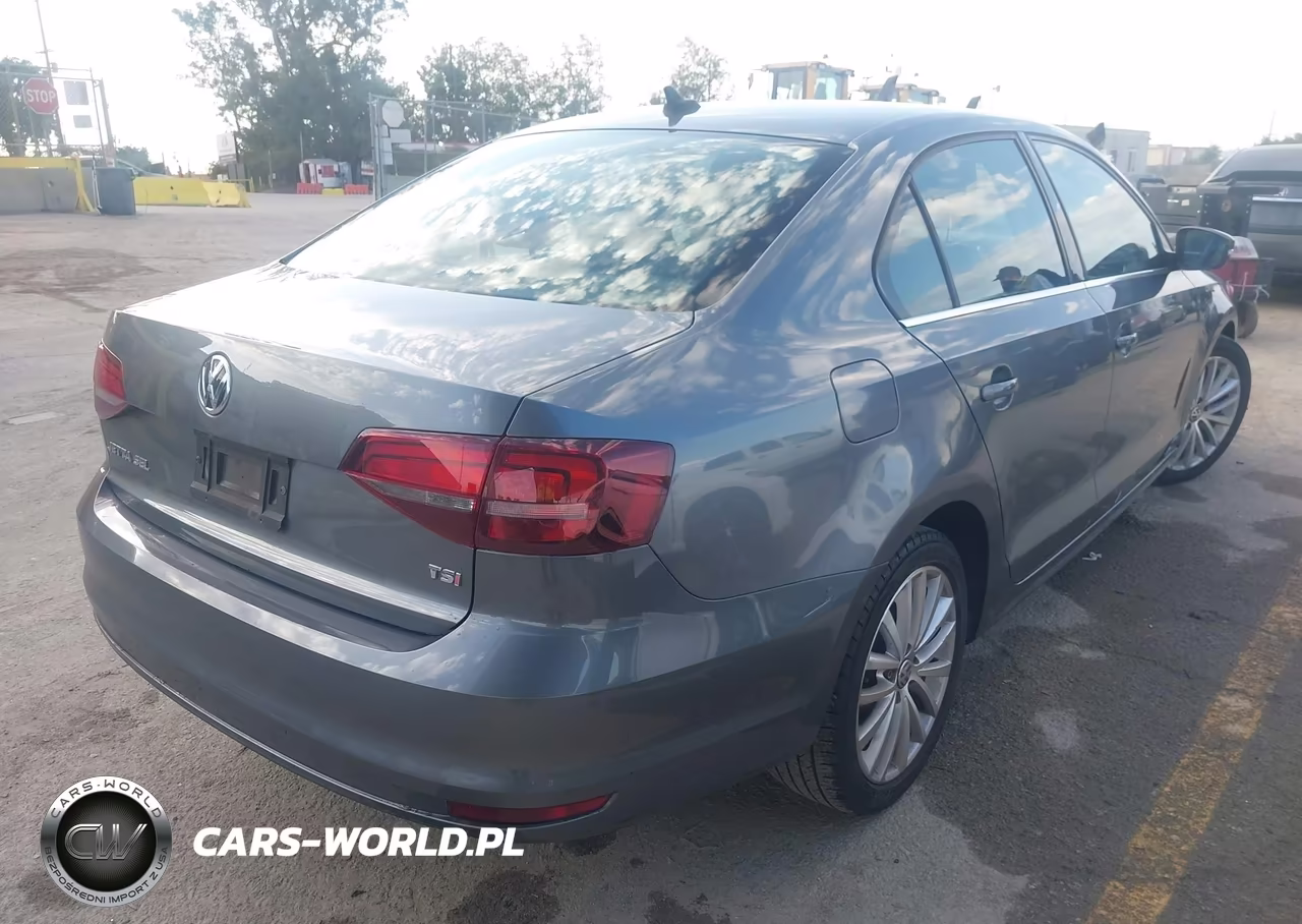 2016 Volkswagen Jetta 1.8T Sel VIN:3VWL17AJ2GM365116 - 4