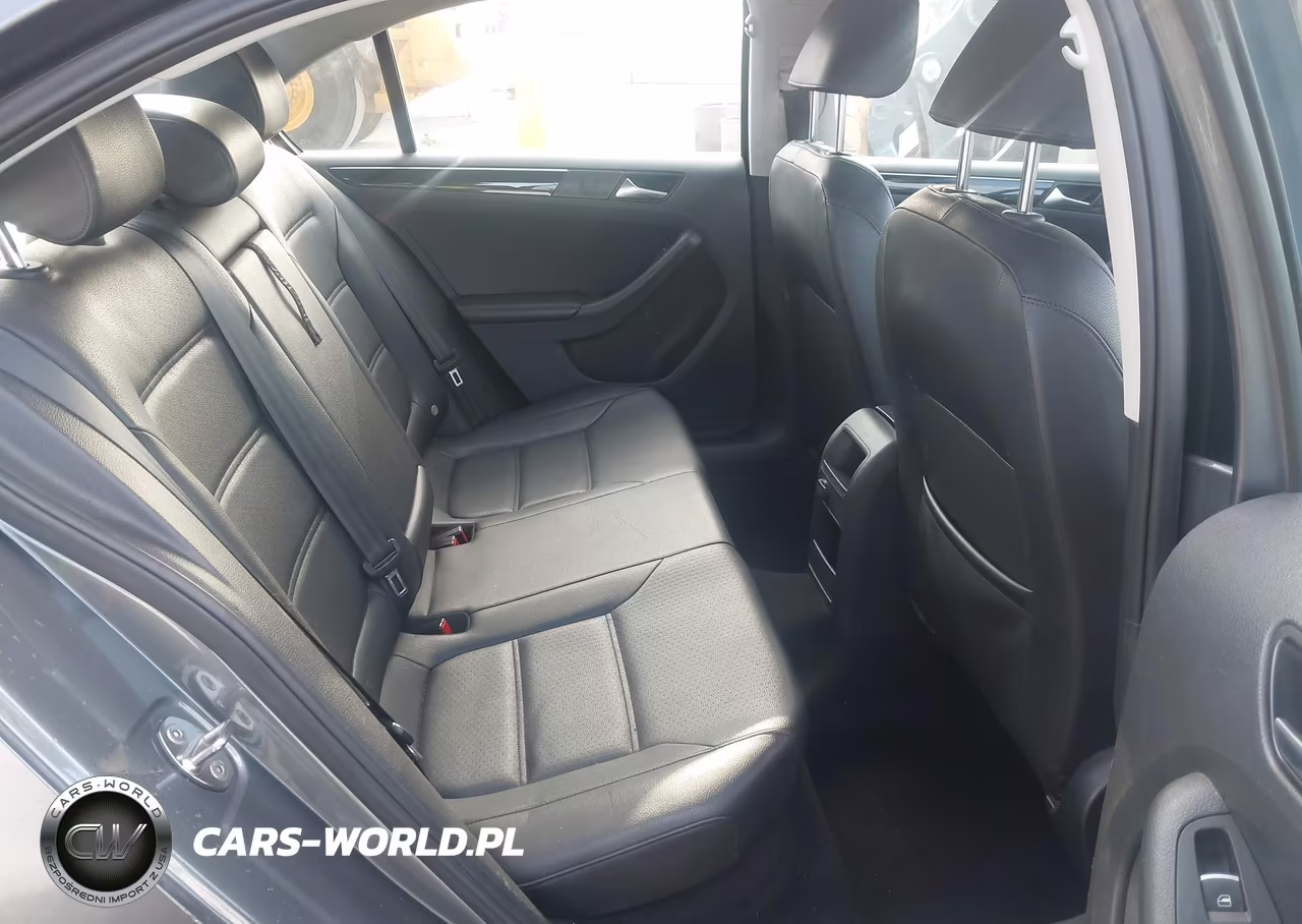 2016 Volkswagen Jetta 1.8T Sel VIN:3VWL17AJ2GM365116 - 8