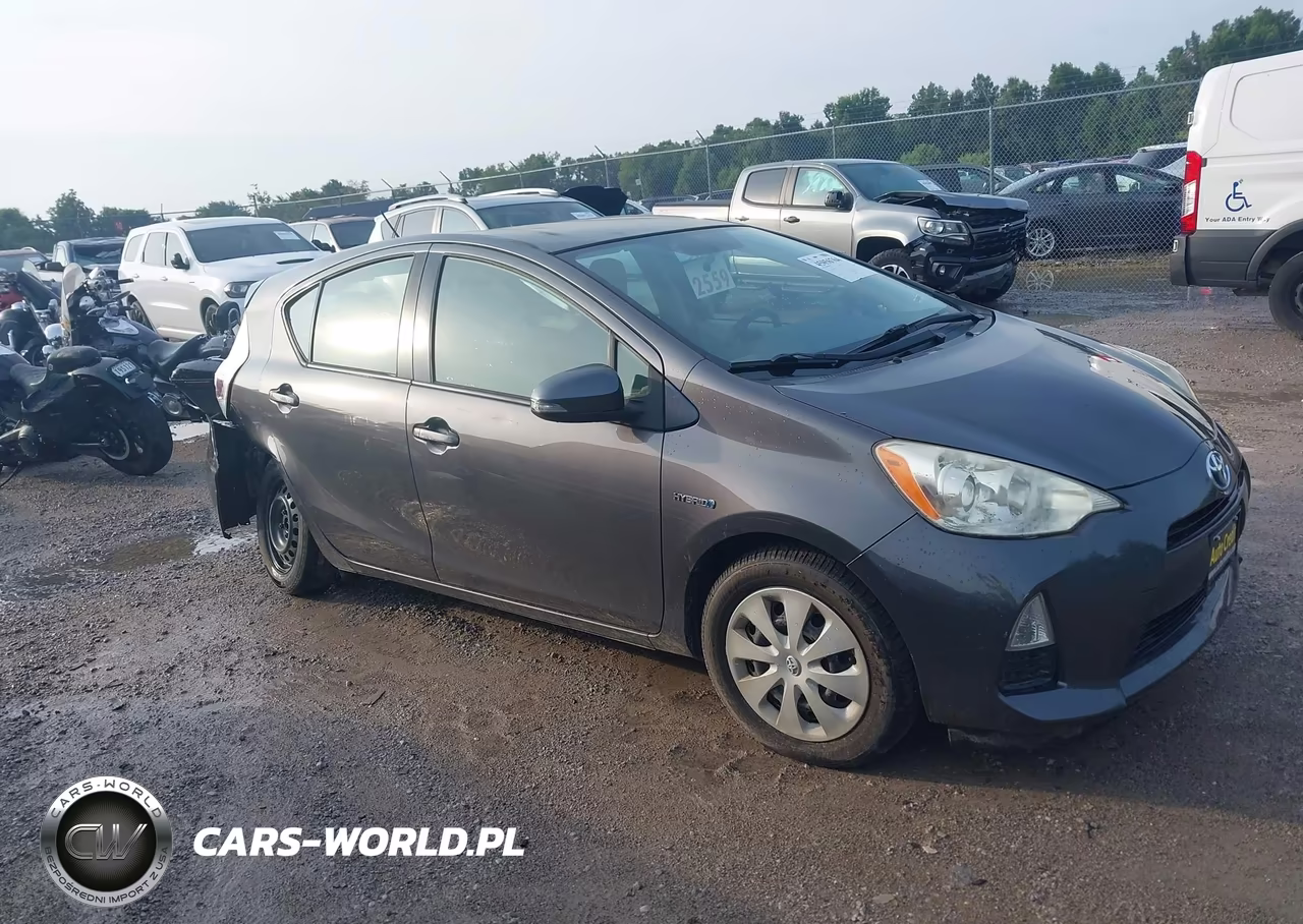 2014 Toyota Prius C One