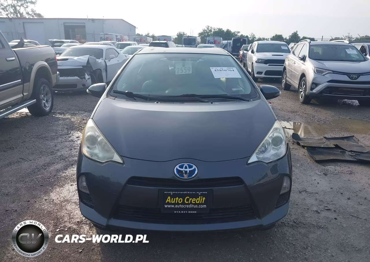 2014 Toyota Prius C One VIN:JTDKDTB30E1558115 - 12