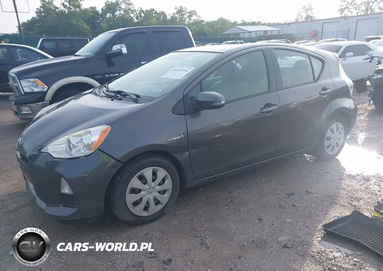 2014 Toyota Prius C One VIN:JTDKDTB30E1558115 - 2