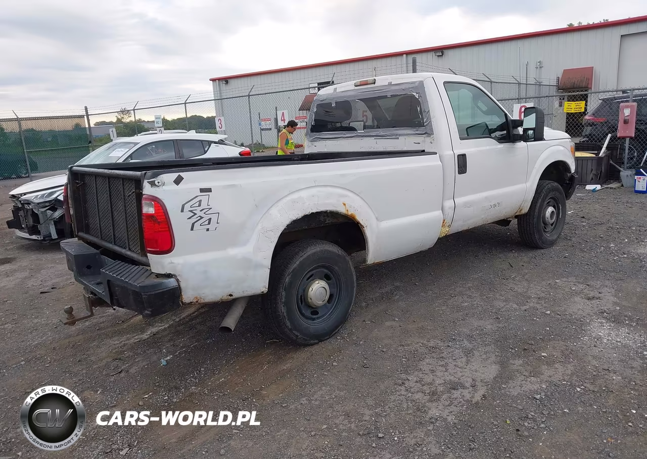 2011 Ford F-250 Xl VIN:1FTBF2B64BEC94772 - 4