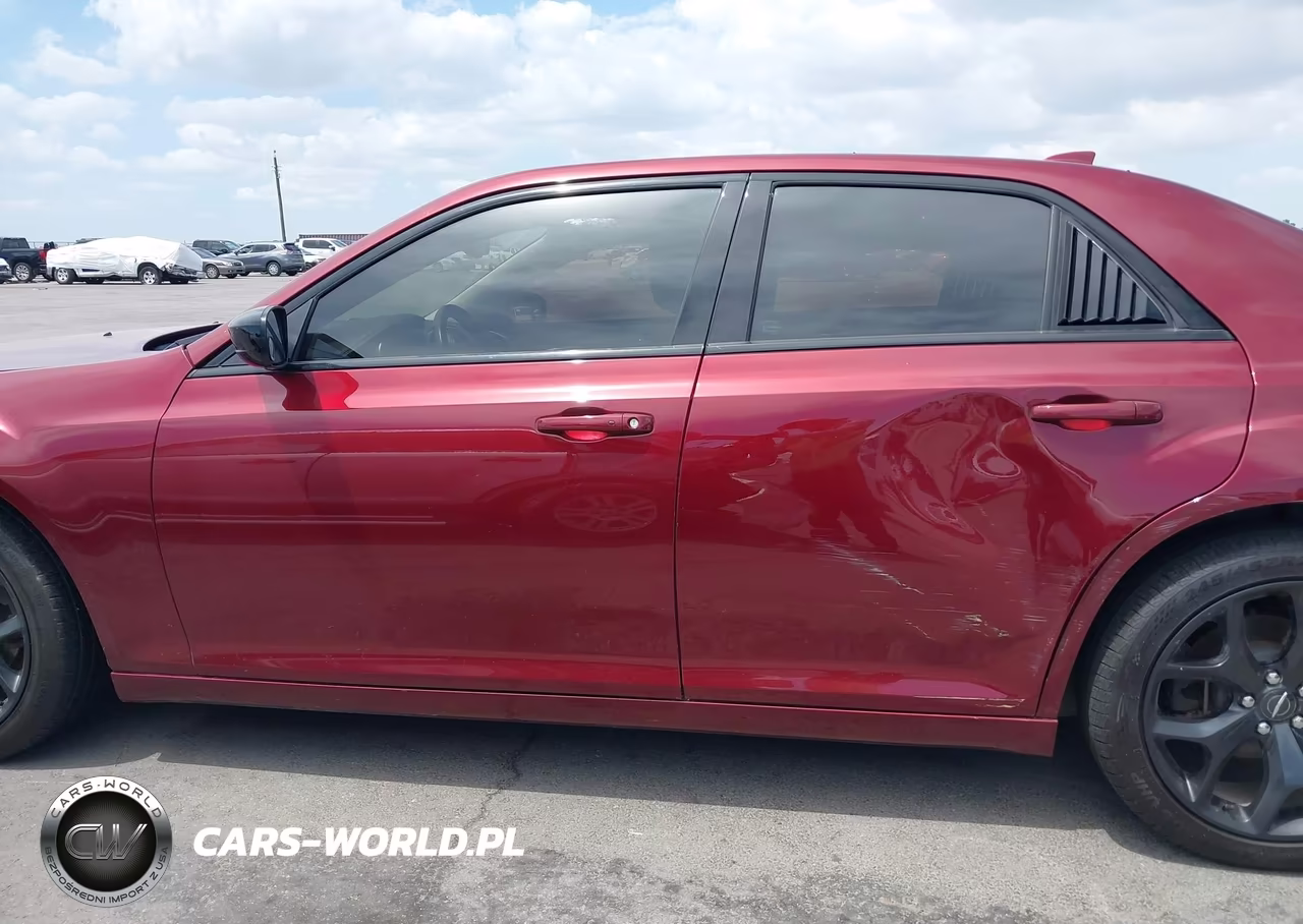 2021 Chrysler 300 Touring VIN:2C3CCAAG1MH505203 - 14