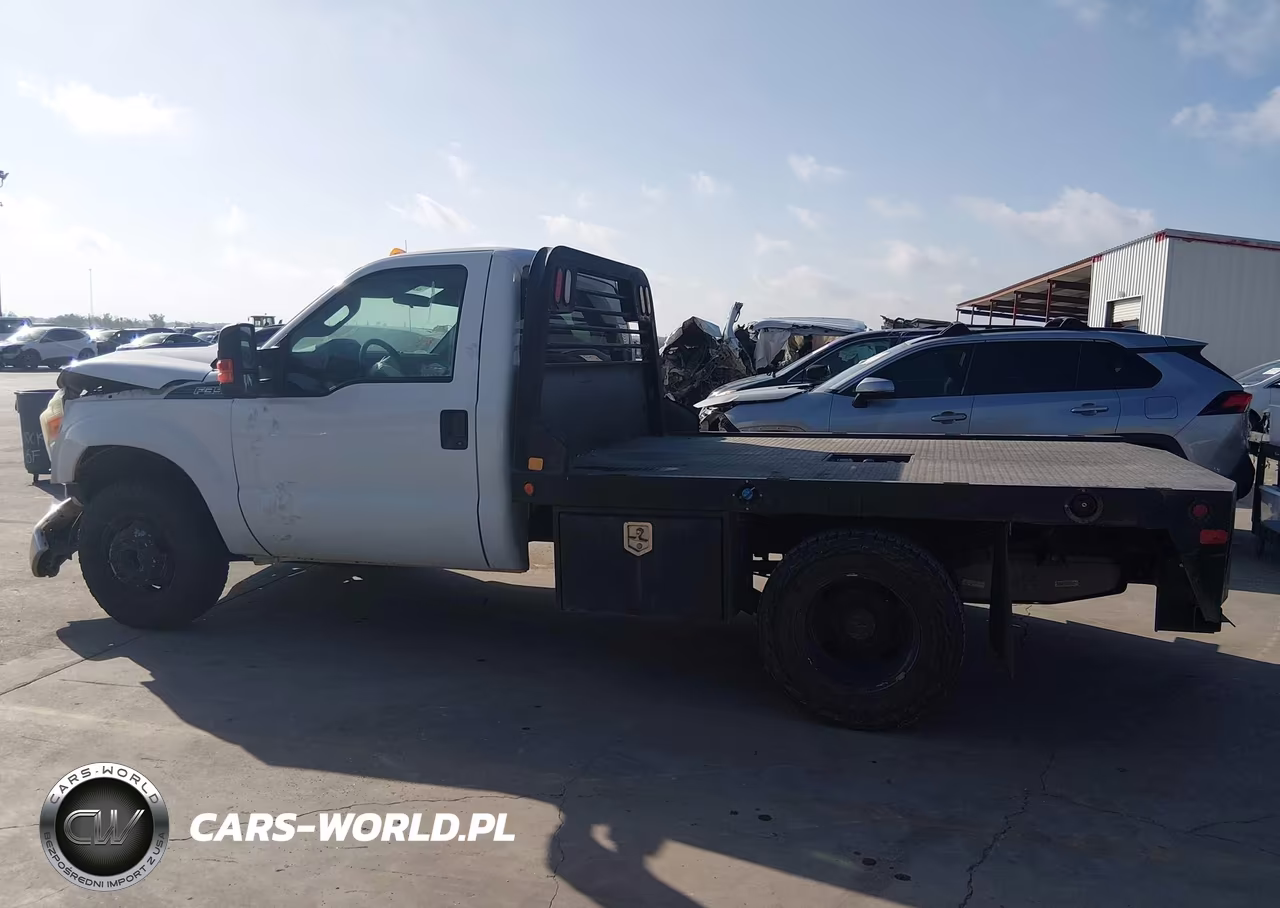 2016 Ford F-350 Chassis Xl VIN:1FDRF3GT3GEA74576 - 14