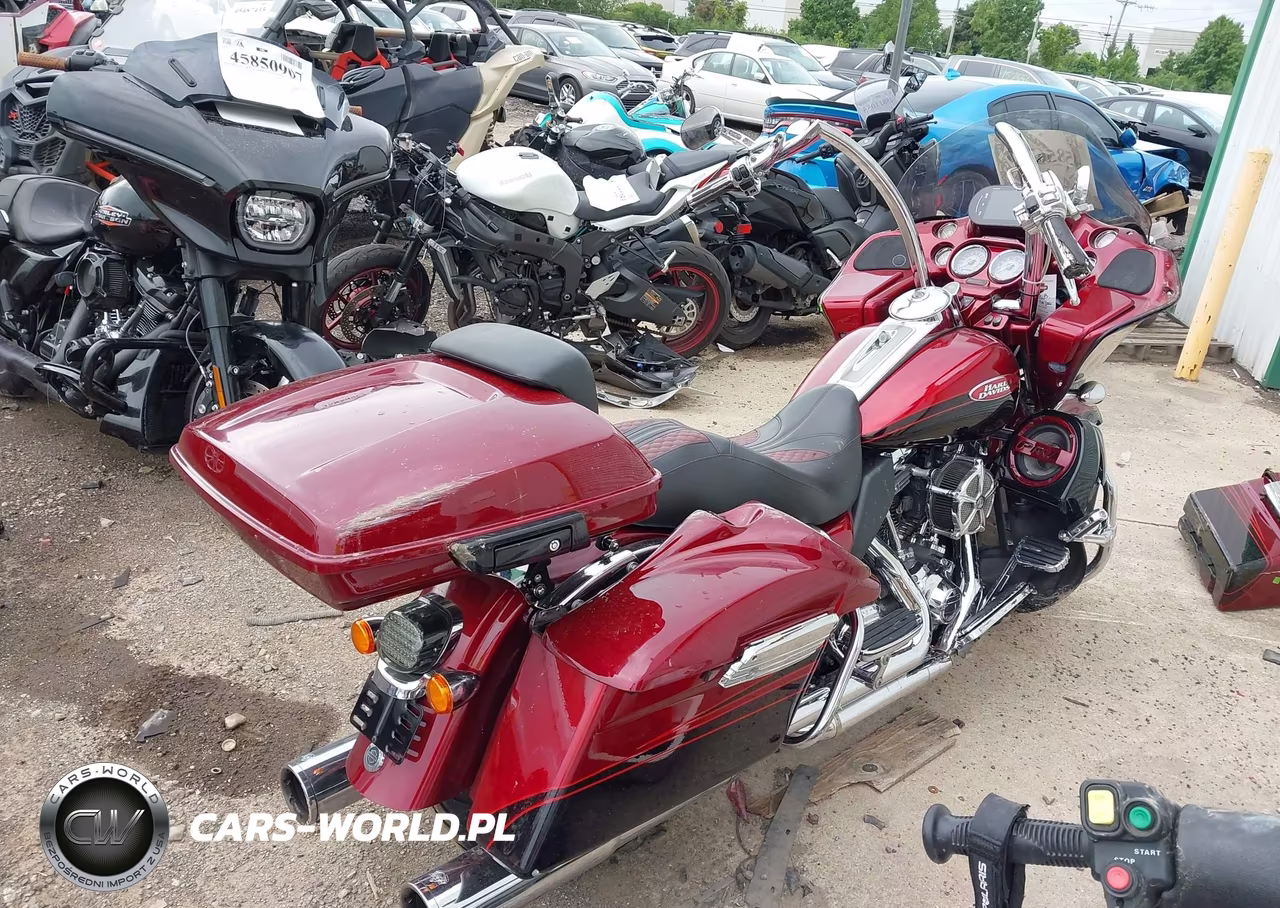 2011 Harley-Davidson Fltruse VIN:1HD1TA816BB951095 - 4