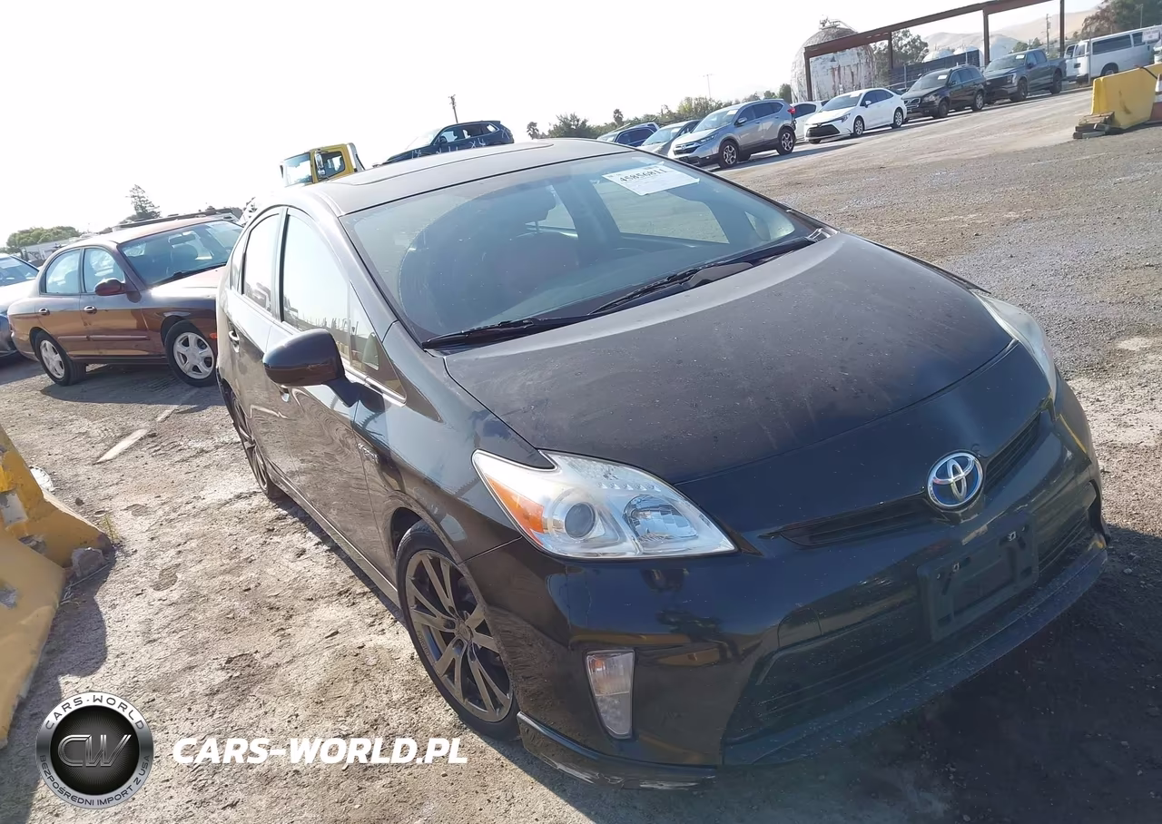 2015 Toyota Prius Three – zdjęcie 1 z 16